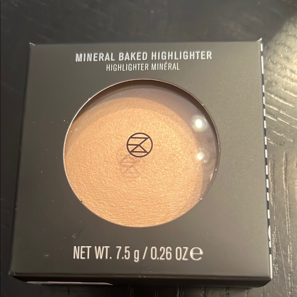 Mineral Baked Highlighter - Halo